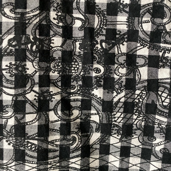 Desigual plaid black/white embroidery details, roll tap sleeves Size M - Picture 5 of 17
